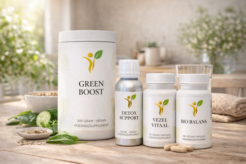 Darm Balans pakket met Detox Support, Vezel Vitaal, Bio Balans en Green Boost supplementen in een rustige lifestyle setting voor ondersteuning van de darmgezondheid